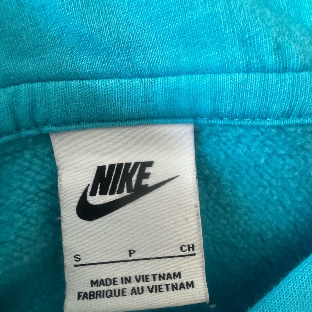 Nike Blue Sweater with Iconic Branding - Picture 3 of 3